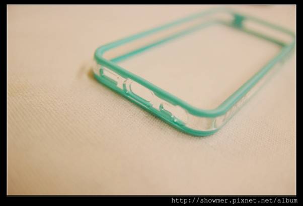 軟Q彈牙又防滑的好護框 Luxa2 ACE iPhone 5 保護框