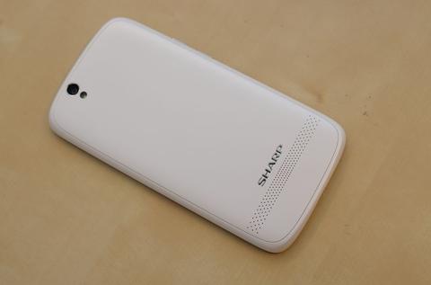 價格最親民的 Full HD 手機， Sharp AQUOS Phone SH930w 動手玩