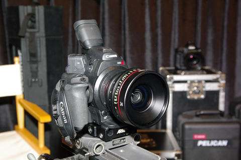Canon 與戴立忍導演合作，拍攝展現 EOS C300 電影級實力的 Foosball 微電影