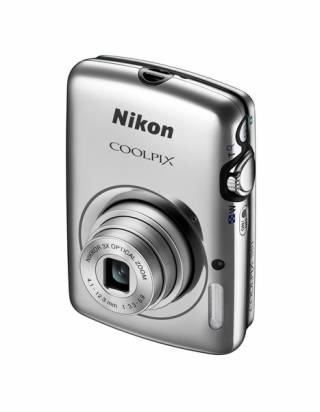Nikon 正式發表基於 Android 作業系統數位相機 Coolpix S800c