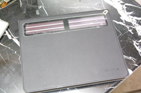 羅技 iDevice 專用藍牙鍵盤三連發，主打薄型與節能特性