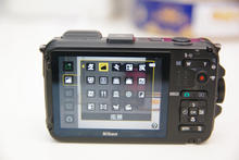 防水相機特別企劃：戴著手套一樣好操作的 Nikon Coolpix AW100
