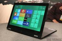 Lenovo IdeaPad Yoga：採用Windows 8，可以彎腰的筆電