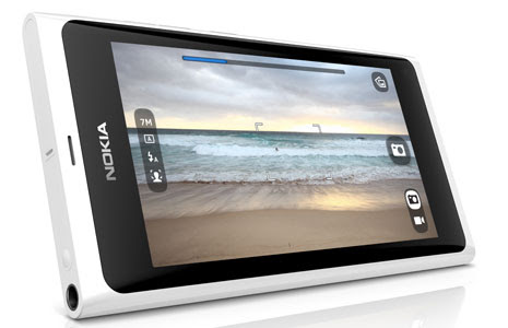 Nokia N9「雪白」上市，可以拿來刷（填空）嗎？
