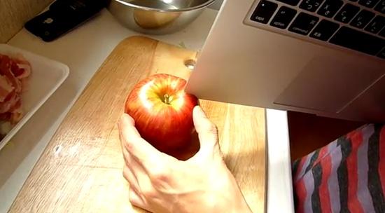 電腦要像菜刀一樣好用，Macbook Air正努力著(誤)