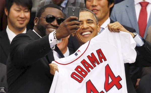 總統也變Samsung代言人: 奧巴馬自拍照竟是贊助廣告