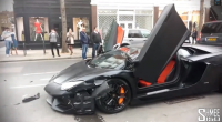 看看林寶堅尼 Aventador 於倫敦街頭事故