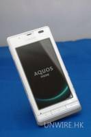 【香港】防潑水 + 防塵 + 無線充電 – SHARP AQUOS PHONE f SH-13C 動手玩