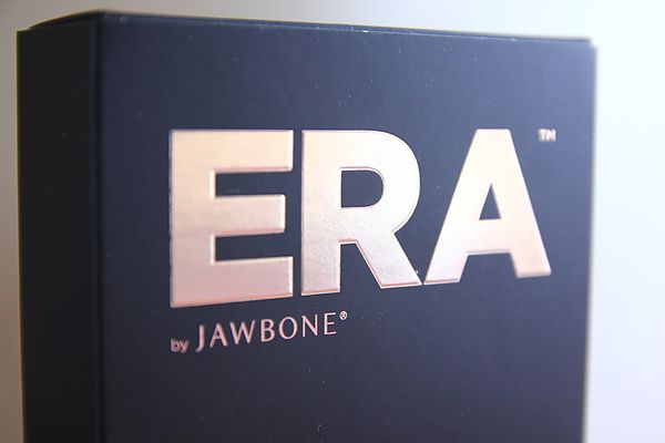 「開箱」第二代Jawbone Era——設計感十足、簡單易用的藍牙耳機