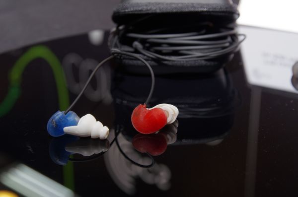 Computex 2014 ：來自英國的客製耳機與醫療保健廠商 ACS ，展出基於 3D 列印的 T15 準量產耳機