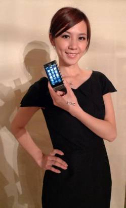 HTC Touch Diamond 2 各部照片