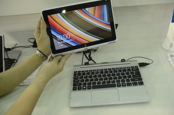 Computex 2014：Acer展區的多款筆電