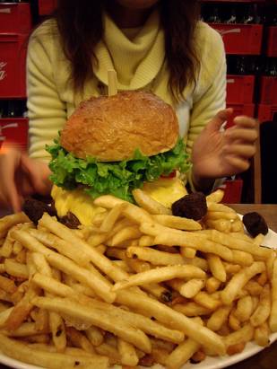 挑戰An Burger超無敵大漢堡！！！