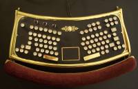 華麗的復古式Model M人體工學鍵盤