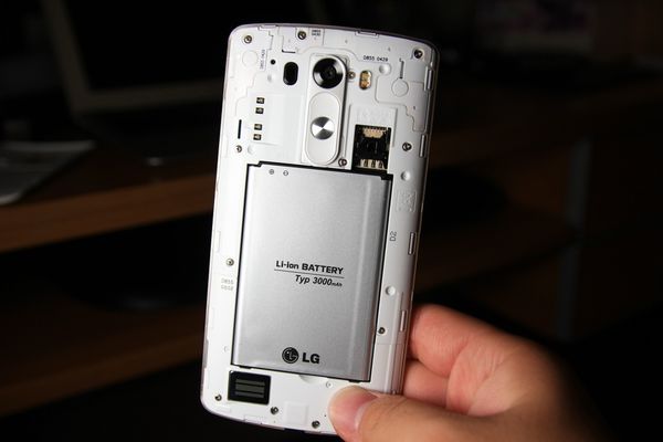 「評測」LG G3——5.5吋Quad HD螢幕續寫LG傳奇（淺談2K螢幕&雷射對焦）