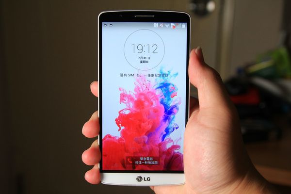 「評測」LG G3——5.5吋Quad HD螢幕續寫LG傳奇（淺談2K螢幕&雷射對焦）