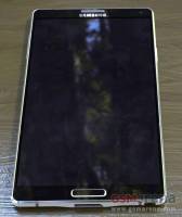 三星 Galaxy Note 4 正反面外觀曝光，延續仿皮革背蓋但疑似採用金屬邊框