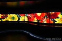 CES 2014：Panasonic 展出 S 型 OLED 螢幕牆