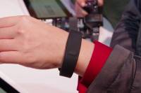 CES 2014 ： Sony Mobile 將智慧穿戴視為發展重點，於 CES 發表 SmartBand 終端與 LifeLog app