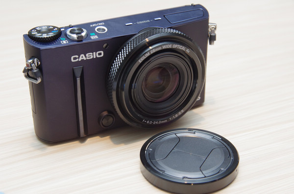 為追求高影像品質使用者化繁為簡而生，專訪 Casio EXILM EX-10 開發團隊-資訊書籤