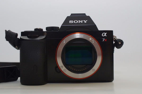 追求高畫質的最小巧全片幅可換鏡頭機身， Sony A7R 動手玩