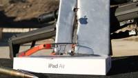 用 Google Glass 看著 iPad Air 被射殺