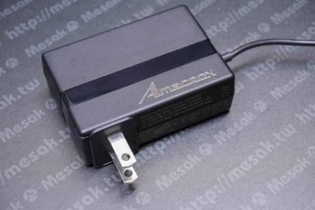 Amacrox A One 65W 輕巧萬用筆電充電器