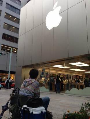 iPhone新機日本開賣前十天，果粉們都在幹麼呢？