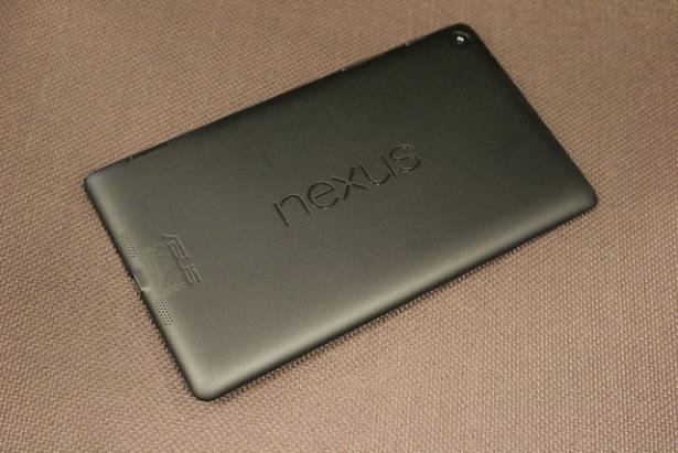 首台無線充電平板機皇 Google NEXUS 7