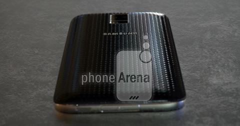 金屬邊框搭配 2K 等級螢幕，三星 Galaxy S5 Prime 實機外觀照片曝光