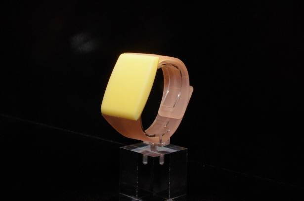 從把傳統腕表數位化作為出發點，華碩在設計師週展示 ZenWatch 如何從概念到量產的歷程