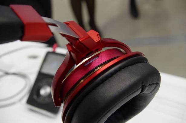 鐵三角 Hi-Res 耳機大軍在台發表，並預告經典耳掛耳機 ATH-EM7X 明年初問世