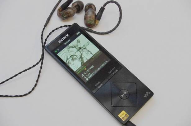 五臟俱全的輕 Hi-Res 隨身播放器 ， Sony Walkman A15 動手玩