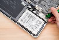 [蘋果急診室] SSD 太小硬碟又太慢！MacBook Pro 輕鬆升級雙硬碟解決「速度容量不兩全」難題！