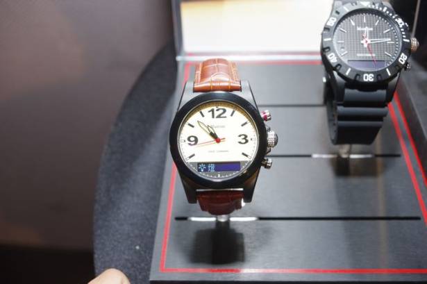 結合聲控與智慧功能的時尚錶， Martian 摩絢聲控智慧錶在台推出