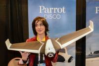 CES 2016：紙飛機造型無人機，Parrot DISCO 預計今年內上市