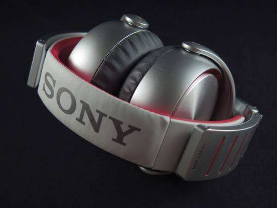 [開箱]時尚科技 Sony MDR-XB920 重低音全罩式耳機