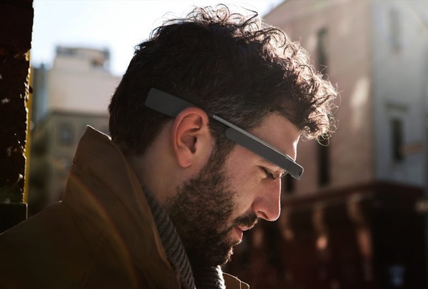 Google Glass 眼鏡讓你提早體驗科幻電影情節
